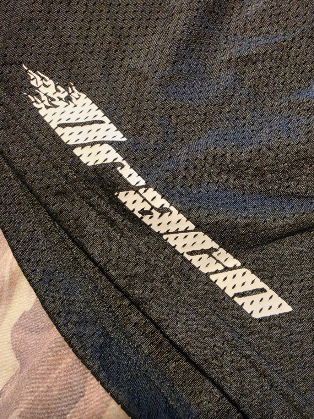DRACO BANDIT SHORTS SIZE SMALL PREOWNED - Picture 4 of 5